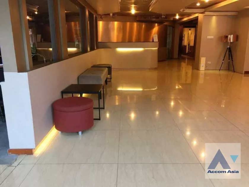 5  Building For Rent in Sukhumvit ,Bangkok BTS Ekkamai at Pleasant Atmosphere AA36011