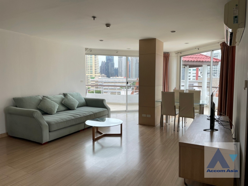  2 Bedrooms  Apartment For Rent in Sukhumvit, Bangkok  near BTS Asok - MRT Sukhumvit (AA36102)