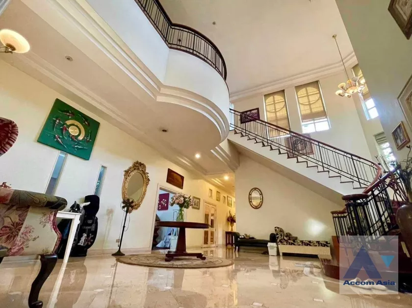 5  5 br House For Sale in  ,Pathum Thani  at House AA36155