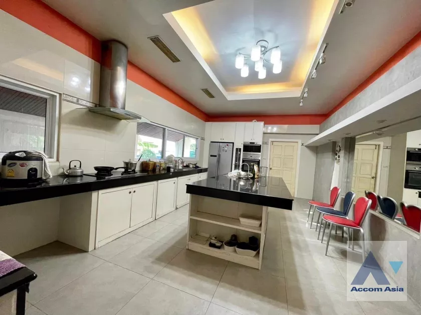 4  5 br House For Sale in  ,Pathum Thani  at House AA36155