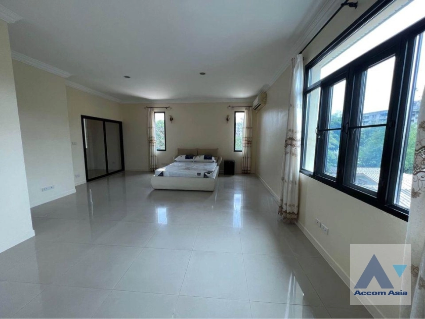 8  3 br House for rent and sale in ploenchit ,Bangkok BTS Victory Monument AA36160