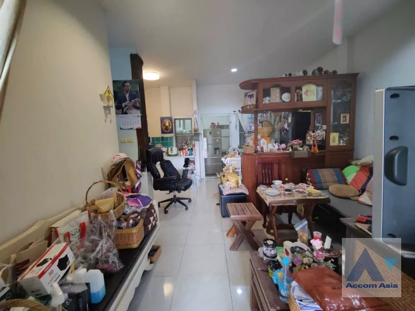  1  3 br Townhouse For Sale in Bang Na ,Bangkok BTS Bearing at Townhouse AA36178