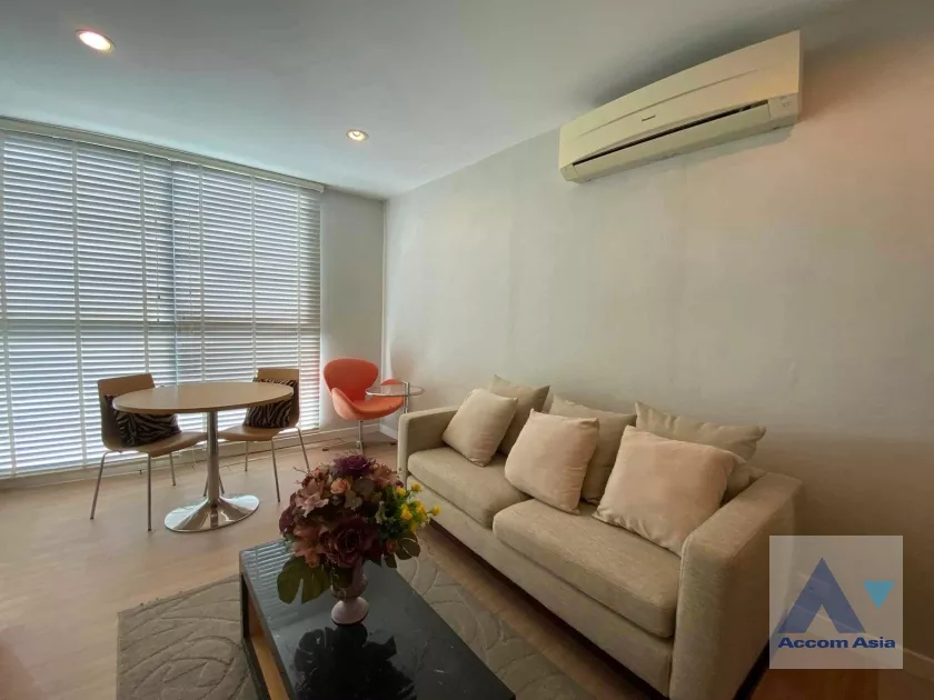 D25 Thonglor Condominium  1 Bedroom for Sale & Rent BTS Thong Lo in Sukhumvit Bangkok