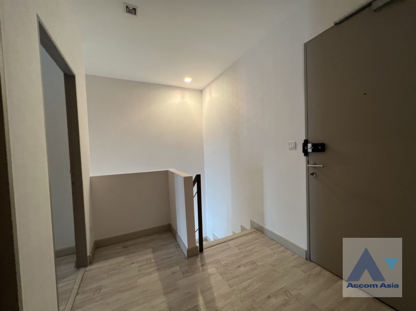 Duplex Condo | Ideo Mobi Sukhumvit