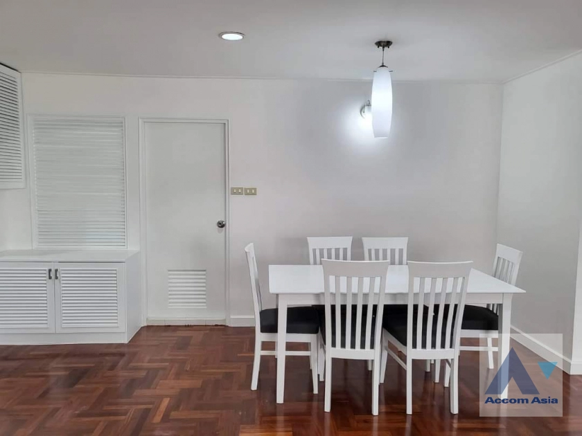  3 Bedrooms  Condominium For Rent in Sukhumvit, Bangkok  near BTS Phrom Phong (AA36224)