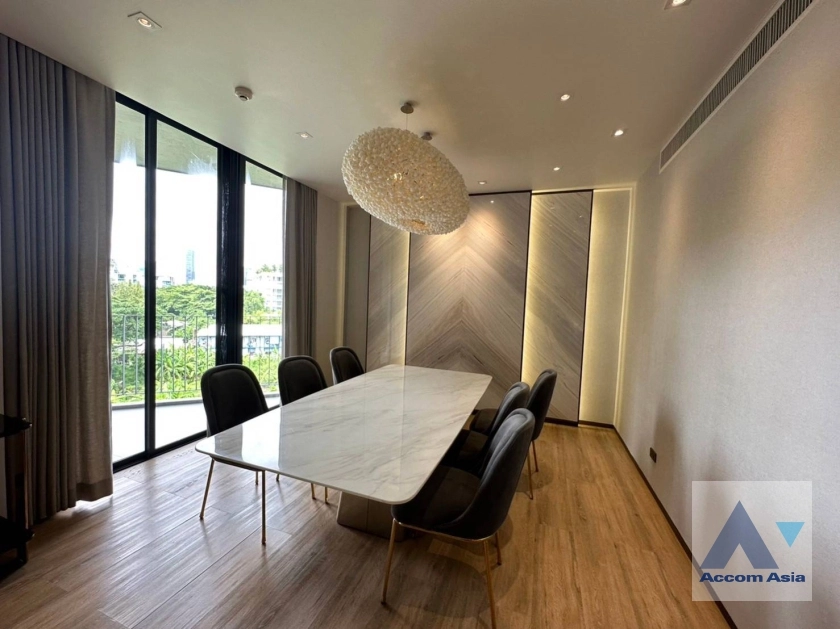 5  3 br Apartment For Rent in Sukhumvit ,Bangkok BTS Phrom Phong at Modern Brand New Apartment AA36228