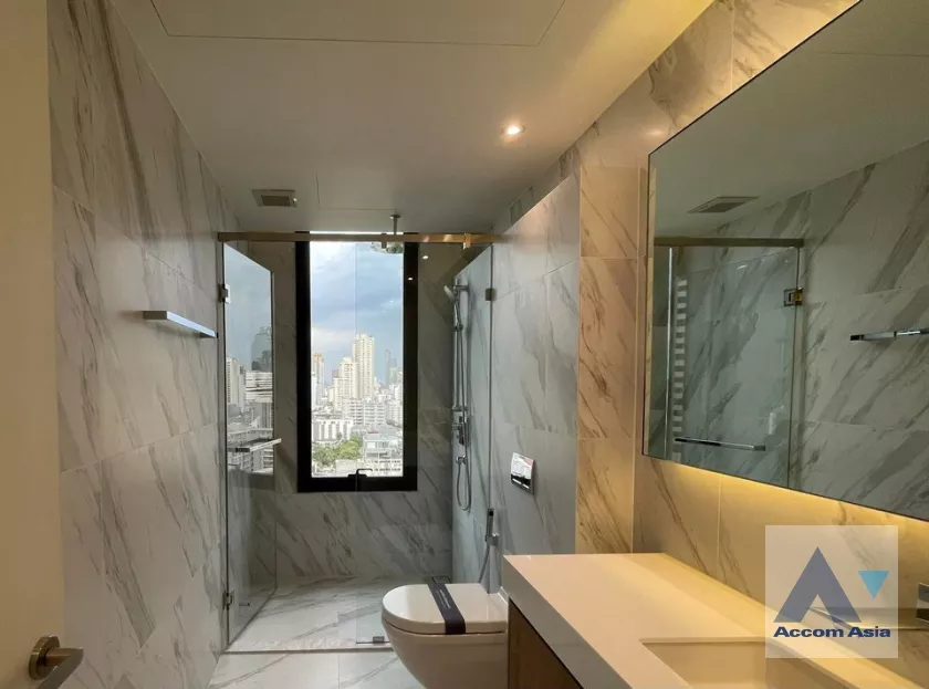 Pet friendly |  2 Bedrooms  Condominium For Rent & Sale in Sukhumvit, Bangkok  near BTS Asok - MRT Sukhumvit (AA36229)