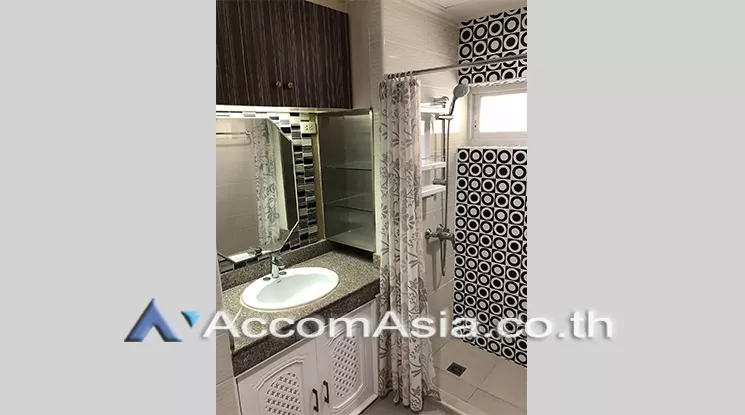  1  2 br Apartment For Rent in Sukhumvit ,Bangkok BTS Asok - MRT Phetchaburi at Greenery garden and privacy 15046