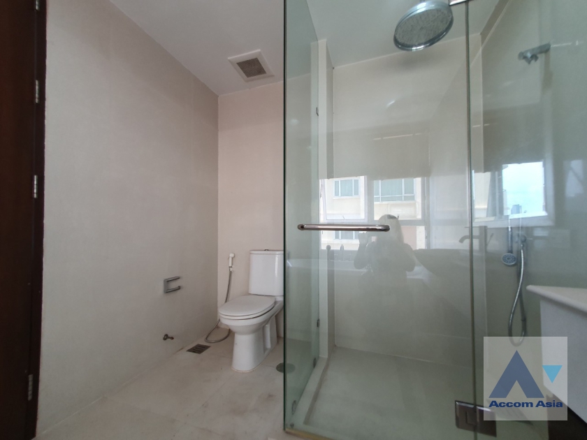 19  2 br Condominium For Sale in Sukhumvit ,Bangkok BTS Nana at The Oleander Sukhumvit 11 AA36250