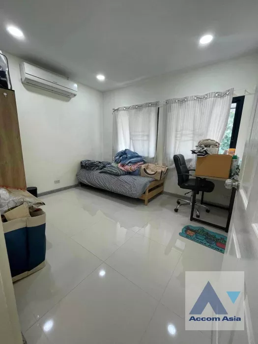 11  4 br House For Sale in pattanakarn ,Bangkok ARL Ban Thap Chang AA36295