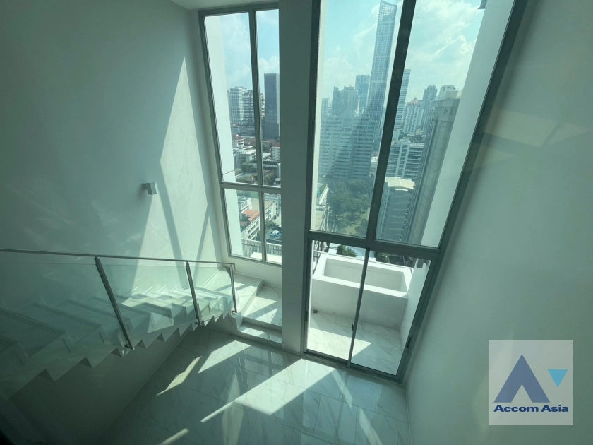 12  2 br Condominium For Sale in Sukhumvit ,Bangkok BTS Nana at HYDE Sukhumvit 11 AA36305