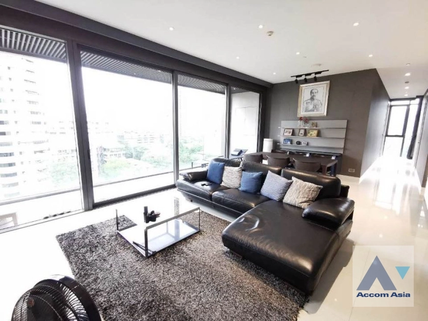  2 Bedrooms  Condominium For Sale in Sukhumvit, Bangkok  near BTS Phrom Phong (AA36351)