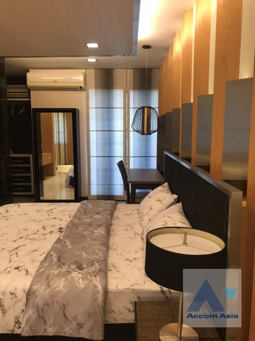 15  3 br Condominium for rent and sale in Silom ,Bangkok BTS Chong Nonsi at Pearl Garden 25058