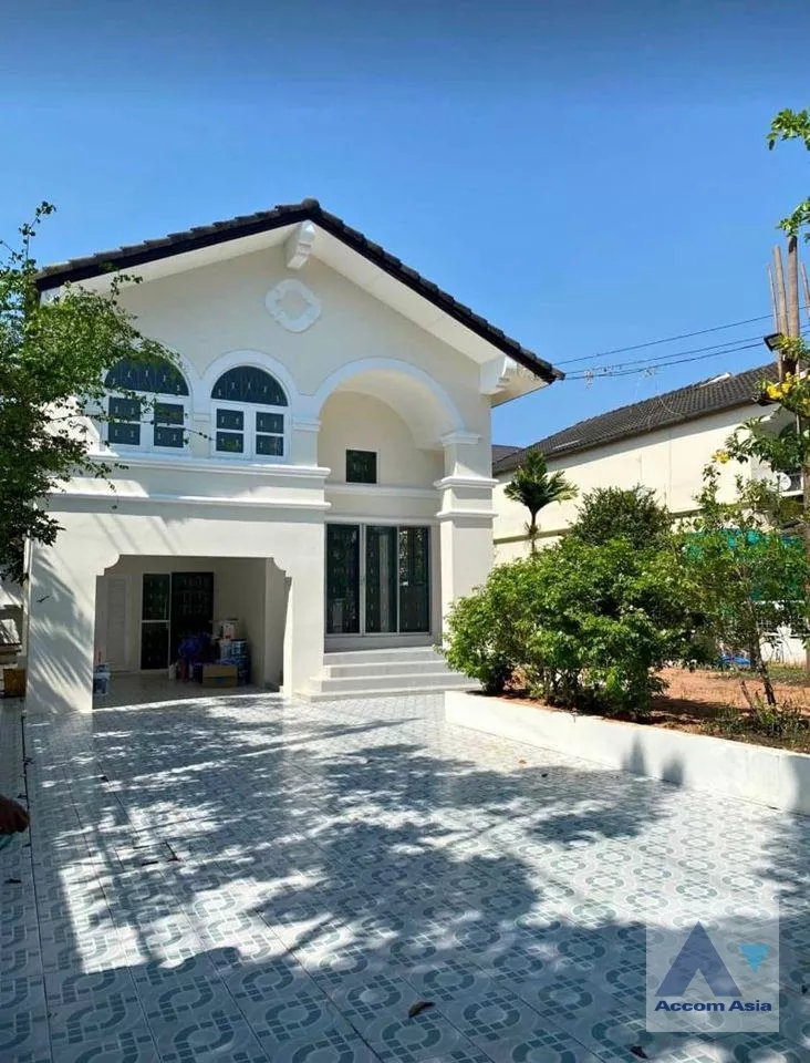  2  3 br House For Sale in Pattanakarn ,Bangkok ARL Ban Thap Chang AA36368