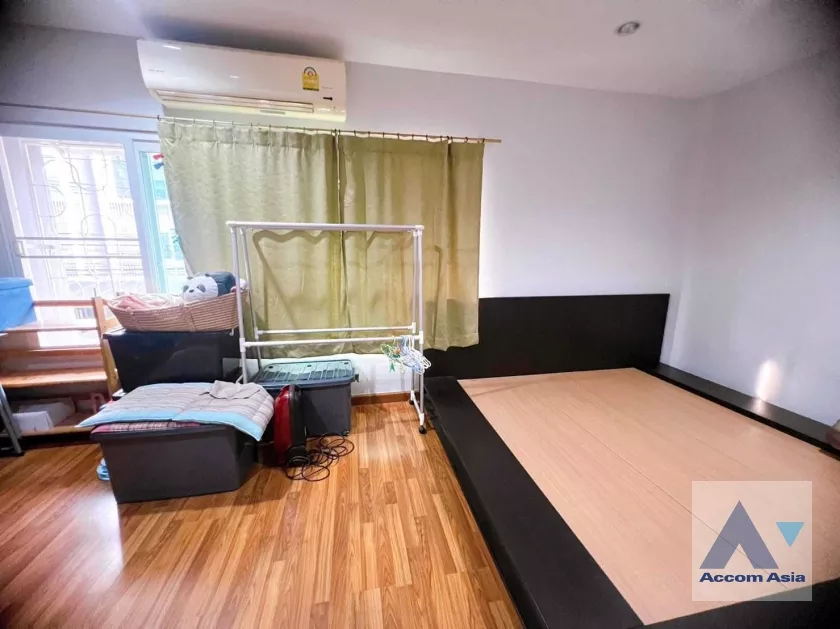 6  3 br House For Sale in Pattanakarn ,Bangkok ARL Hua Mak at House AA36395