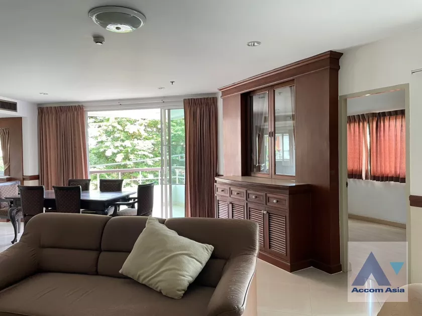  3 Bedrooms  Apartment For Rent in Sukhumvit, Bangkok  near BTS Asok - MRT Sukhumvit (AA36405)