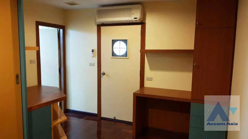 8  2 br Condominium For Sale in Charoenkrung ,Bangkok  at Modern Home Tower AA36413