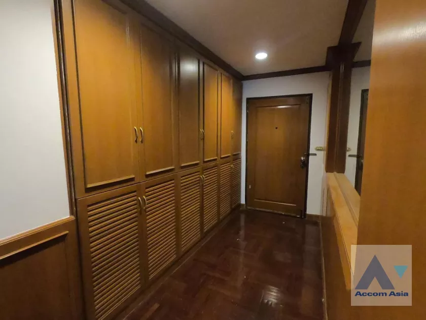 5  2 br Condominium For Sale in Sathorn ,Bangkok  at Modern Home Tower AA36415