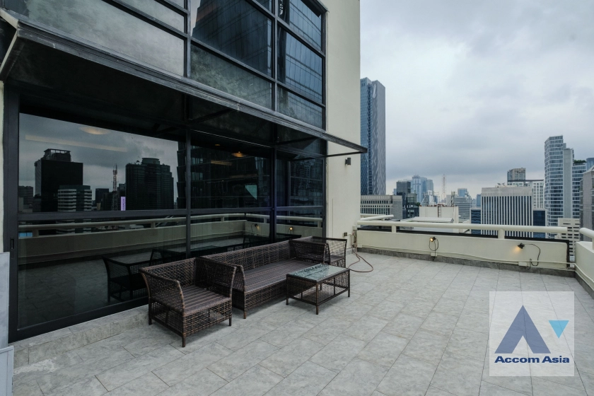 Huge Terrace, Duplex Condo |  3 Bedrooms  Condominium For Rent & Sale in Ploenchit, Bangkok  near BTS Chitlom (AA36443)