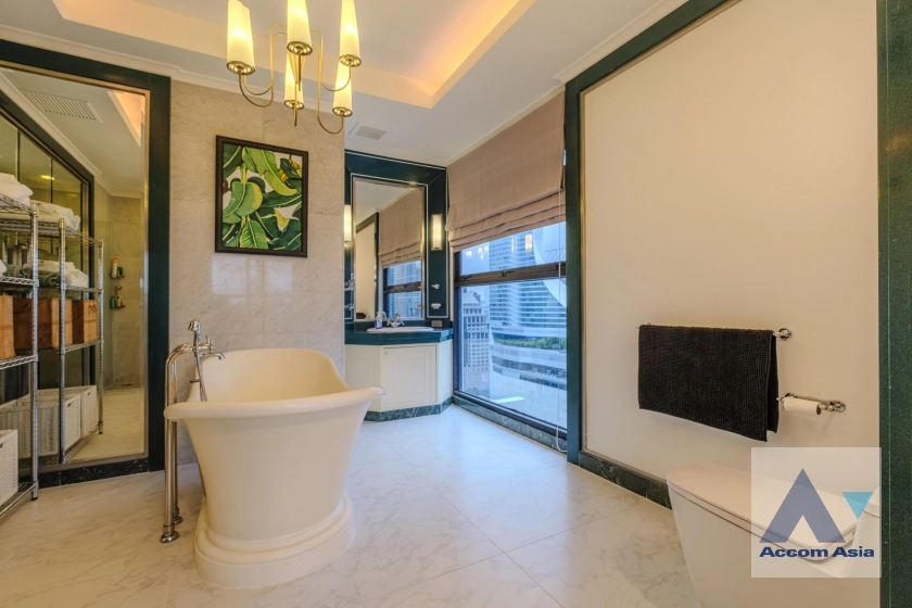 27  3 br Condominium for rent and sale in Ploenchit ,Bangkok BTS Chitlom at Somkid Gardens AA36443