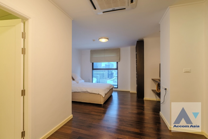 29  3 br Condominium for rent and sale in Ploenchit ,Bangkok BTS Chitlom at Somkid Gardens AA36443