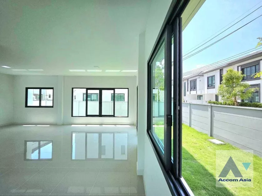 5  3 br House For Sale in  ,Samutprakan  at House AA36484