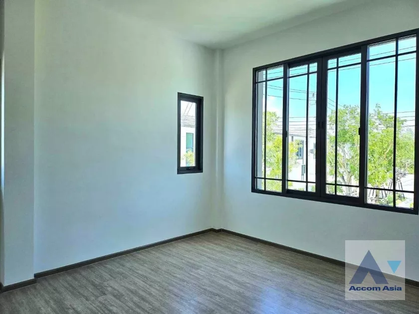 12  3 br House For Sale in  ,Samutprakan  at House AA36484