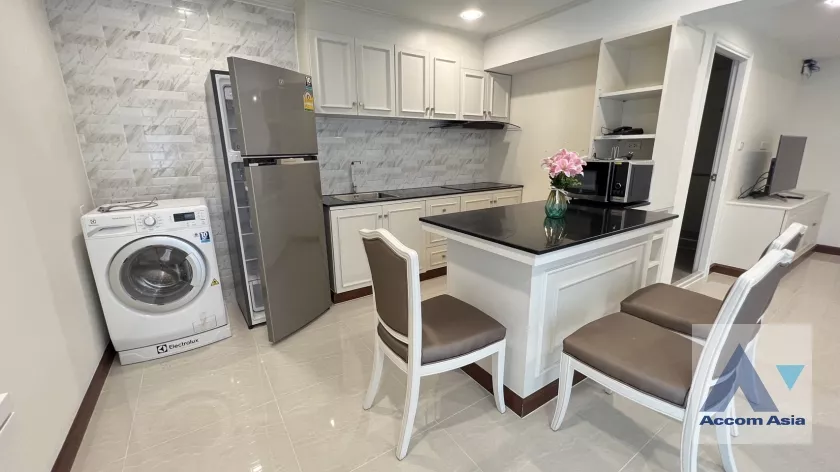  1 Bedroom  Apartment For Rent in Sukhumvit, Bangkok  near BTS Phrom Phong (AA36511)