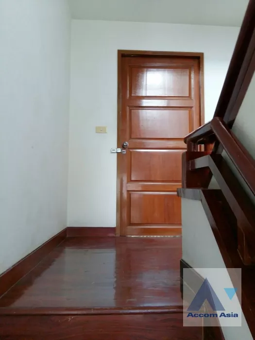 6  5 br House For Rent in Lat Phrao ,Bangkok MRT Phahon Yothin AA36512