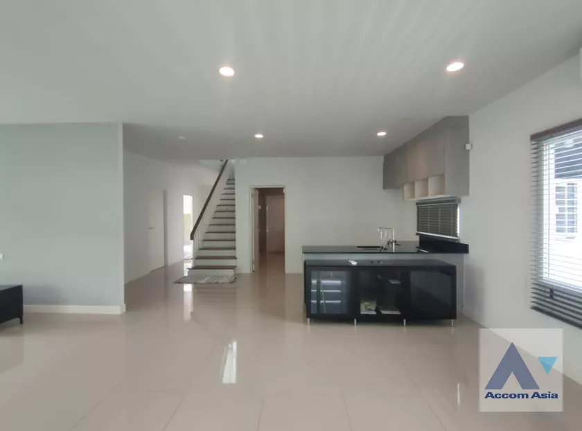 6  4 br House for rent and sale in Phaholyothin ,Bangkok  at Burasiri Panyaindra AA36514