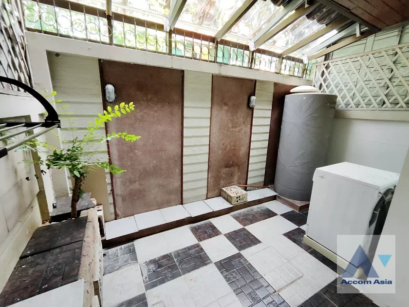 13  3 br Townhouse For Rent in Lat phrao ,Bangkok  at Baan Klang Muang The Paris Rama 9-Ramkamhaeng AA36533