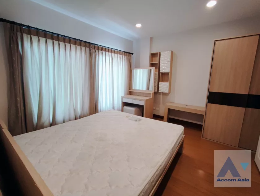 8  3 br Townhouse For Rent in Lat phrao ,Bangkok  at Baan Klang Muang The Paris Rama 9-Ramkamhaeng AA36533