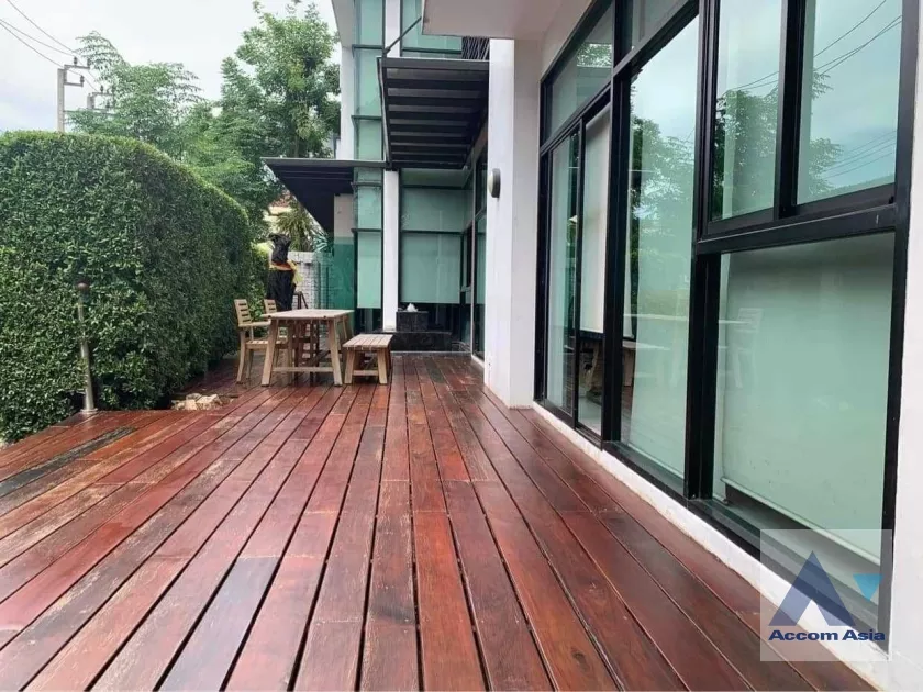 6  House For Sale in ratchadapisek ,Bangkok  AA36565