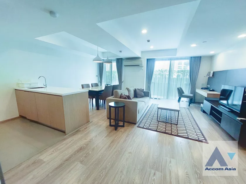  2 Bedrooms  Apartment For Rent in Sukhumvit, Bangkok  near BTS Ekkamai (AA36578)