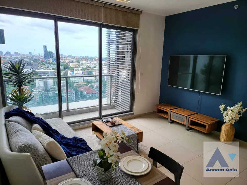 Fully Furnished | The Lofts Ekkamai 