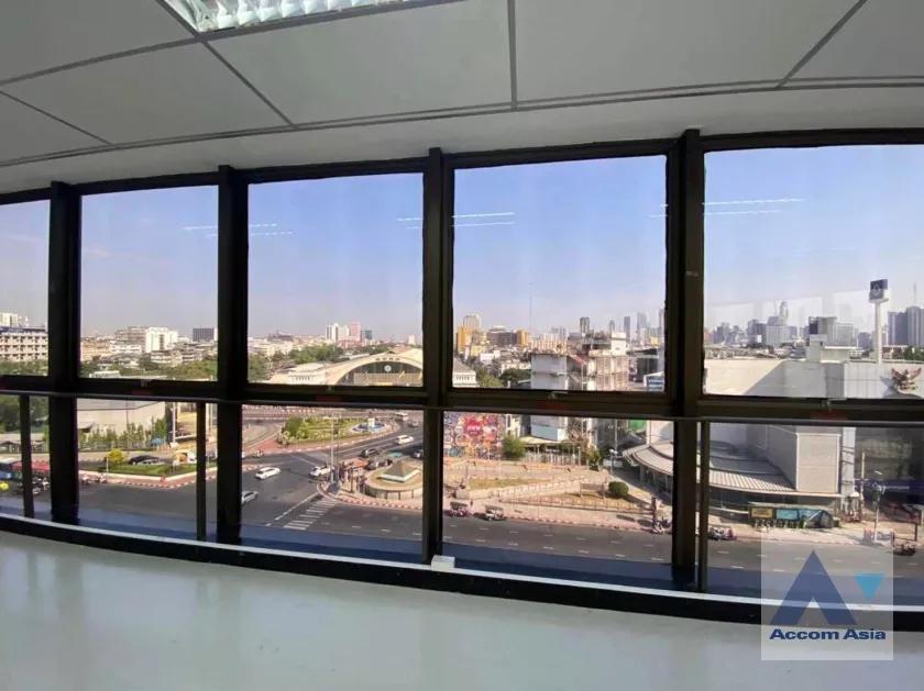  1  Office Space For Rent in Silom ,Bangkok BTS Chong Nonsi at Tang Hua Pug Building AA36593