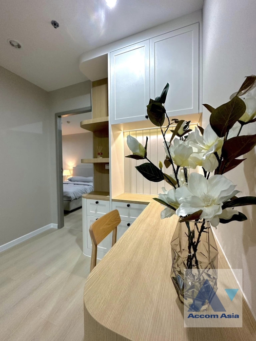 13  2 br Condominium For Rent in Ratchadapisek ,Bangkok MRT Huai Khwang at Life Ratchadapisek AA36606