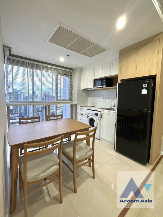 15  2 br Condominium For Rent in Ratchadapisek ,Bangkok MRT Huai Khwang at Life Ratchadapisek AA36606