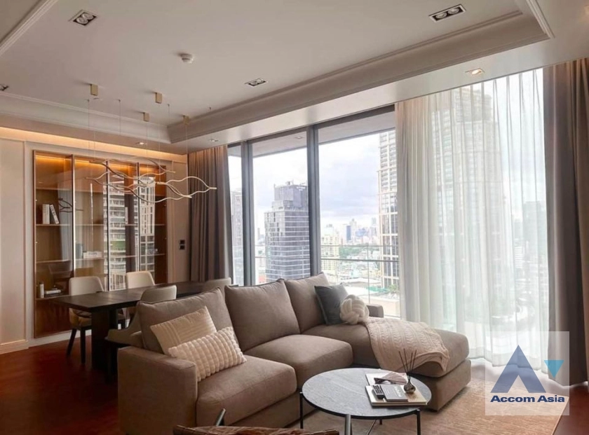  2 Bedrooms  Condominium For Rent in Sukhumvit, Bangkok  near BTS Phrom Phong (AA36627)