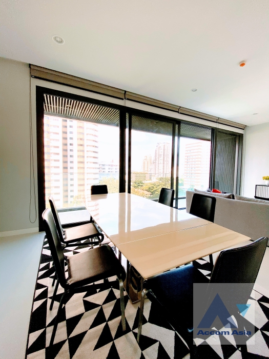  2 Bedrooms  Condominium For Sale in Sukhumvit, Bangkok  near BTS Phrom Phong (AA36636)