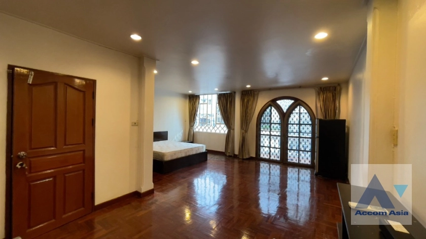 5  4 br House For Sale in Sukhumvit ,Bangkok BTS Ekkamai at Ekkamai Villas AA36656