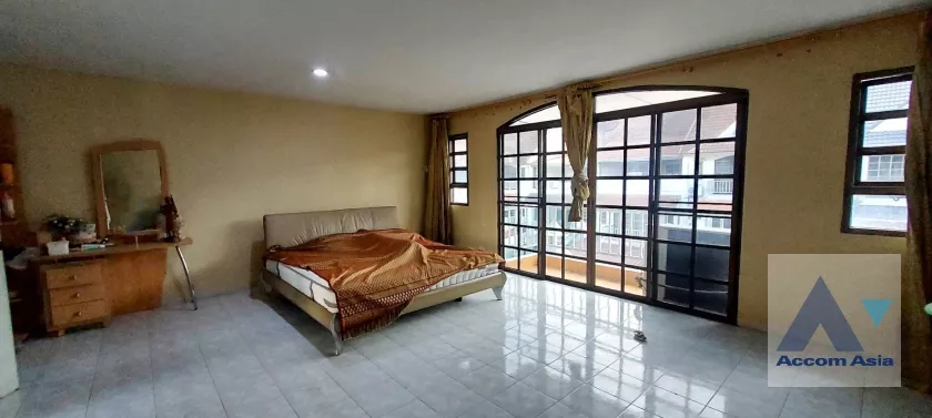  1  4 br Townhouse For Sale in sukhumvit ,Bangkok BTS Phra khanong AA36706