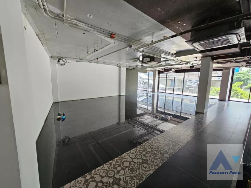  2  Office Space For Rent in Silom ,Bangkok BTS Chong Nonsi at Office  Space AA36722