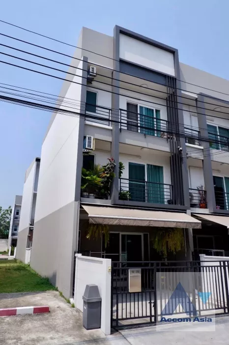  2  3 br Townhouse For Sale in Pattanakarn ,Bangkok BTS Udomsuk at Townhouse AA36723