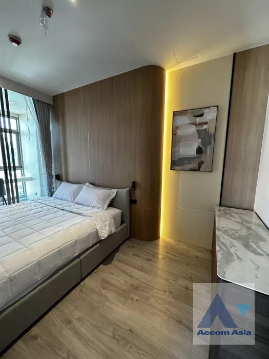  1 Bedroom  Condominium For Rent in Sukhumvit, Bangkok  near BTS Ekkamai (AA36734)