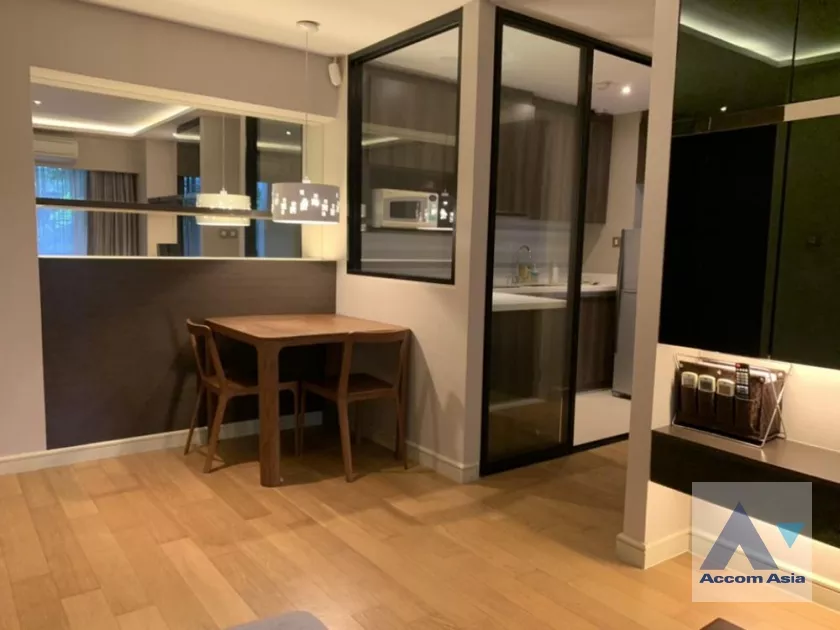  2 Bedrooms  Condominium For Rent in Sukhumvit, Bangkok  near BTS Thong Lo (AA36773)