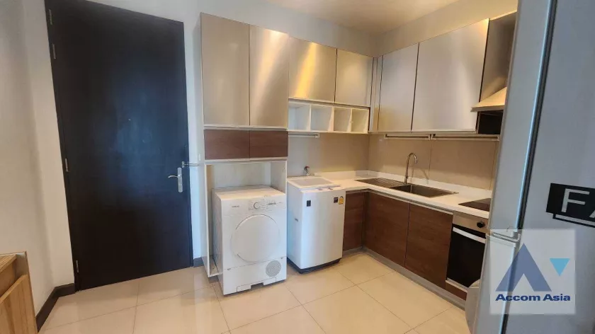  3 Bedrooms  Condominium For Rent in Sukhumvit, Bangkok  near BTS Asok - MRT Sukhumvit (AA36792)