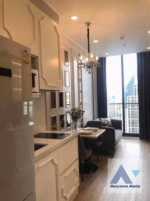  1 Bedroom  Condominium For Rent in Sukhumvit, Bangkok  near BTS Phrom Phong (AA36819)