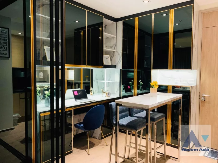  1 Bedroom  Condominium For Rent & Sale in Sukhumvit, Bangkok  near BTS Phrom Phong (AA36821)