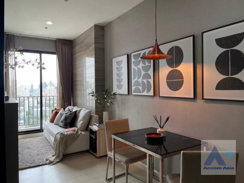 The Niche Pride Thonglor Condominium  1 Bedroom for Sale BTS Thong Lo in Ratchadaphisek Bangkok